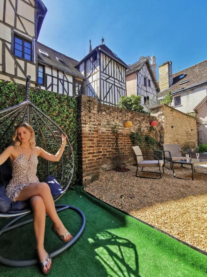 Le Spa De La Cathedrale - Jacuzzi - Sauna - Champagne - Netflix - Wifi Troyes Exterior foto
