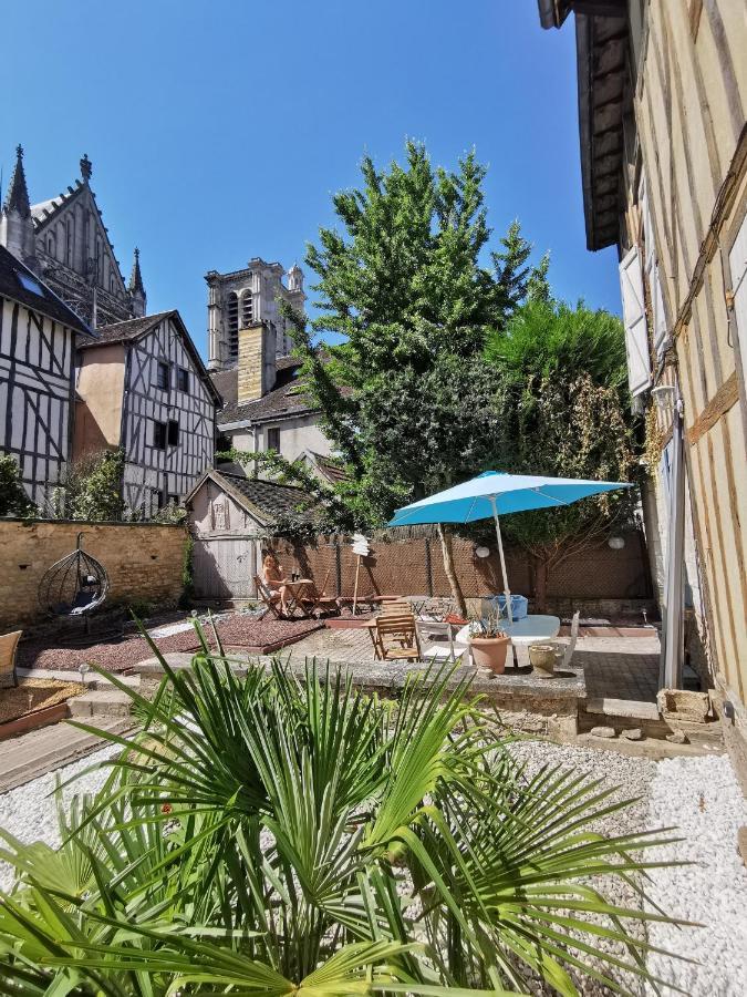Le Spa De La Cathedrale - Jacuzzi - Sauna - Champagne - Netflix - Wifi Troyes Exterior foto