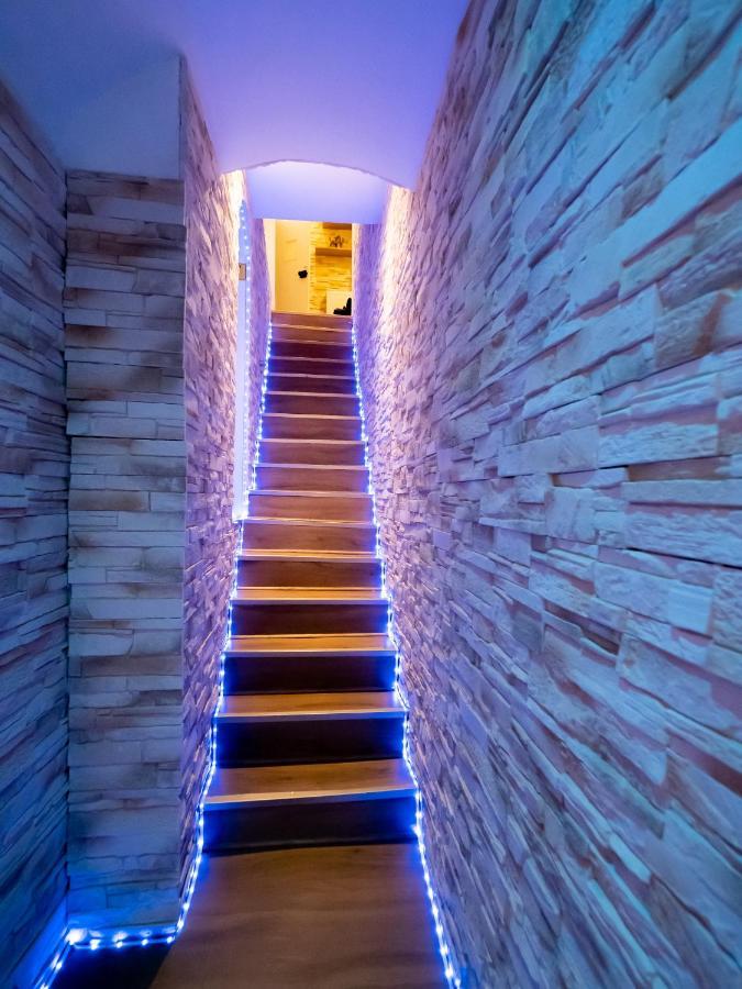 Le Spa De La Cathedrale - Jacuzzi - Sauna - Champagne - Netflix - Wifi Troyes Exterior foto