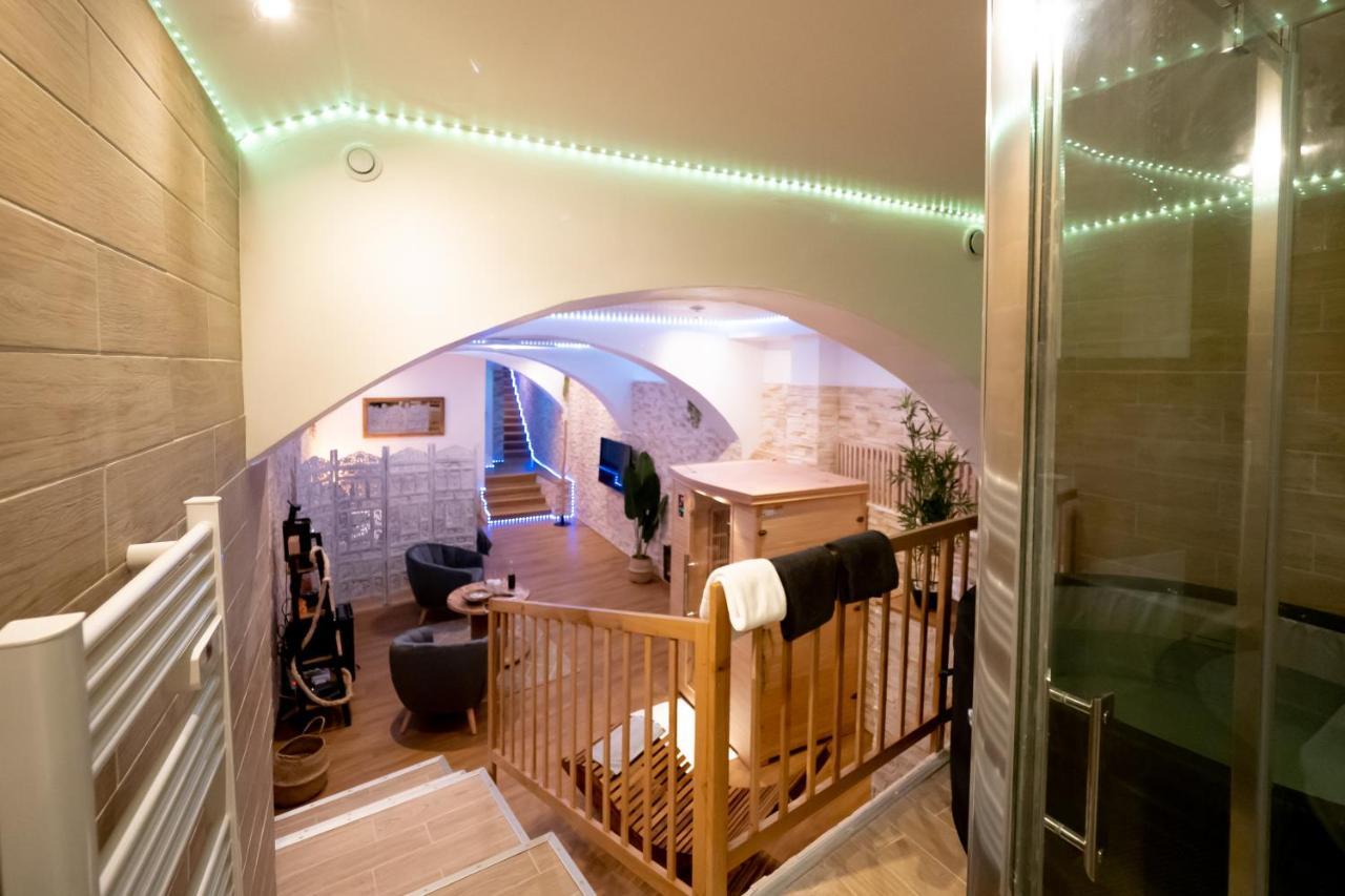 Le Spa De La Cathedrale - Jacuzzi - Sauna - Champagne - Netflix - Wifi Troyes Exterior foto